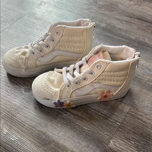 Vans- Kids Cream High-Top Sneakers with Floral Accents